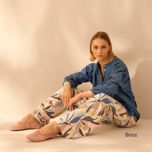 Sommerhosen Damen Brax in Ettlingen